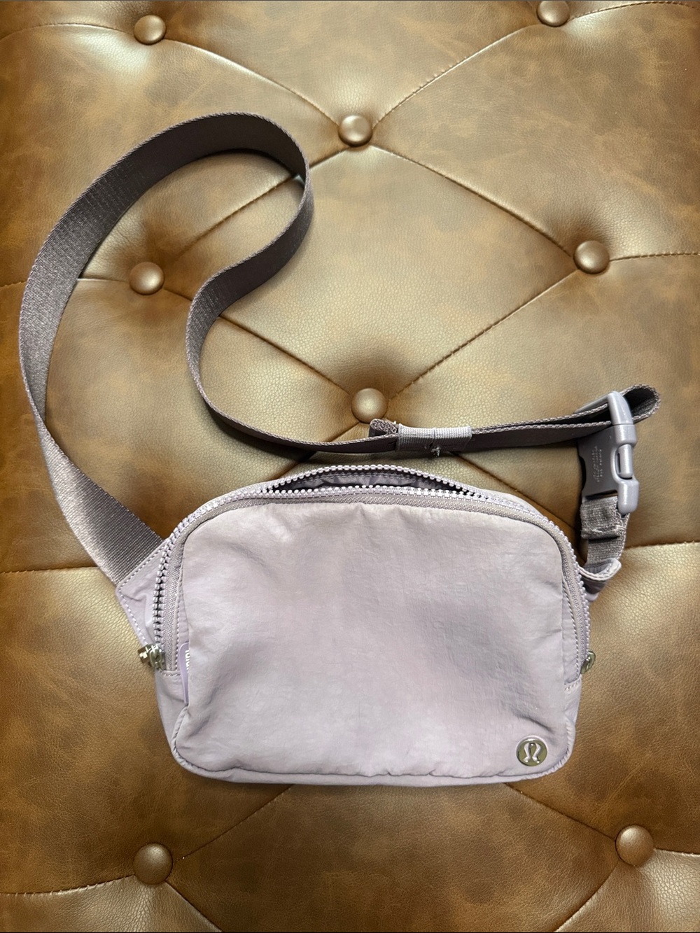 Like New ✨Lululemon athletica Lavender Belt Bag
